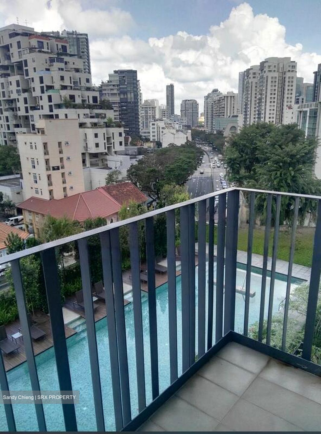 Okio (D12), Retail #452250821